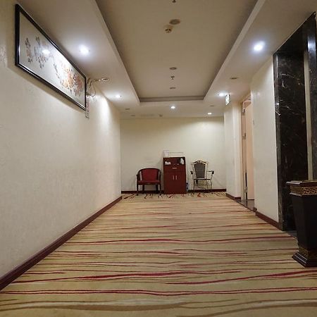 Guangdong Oversea Chinese Hotel Canton Esterno foto