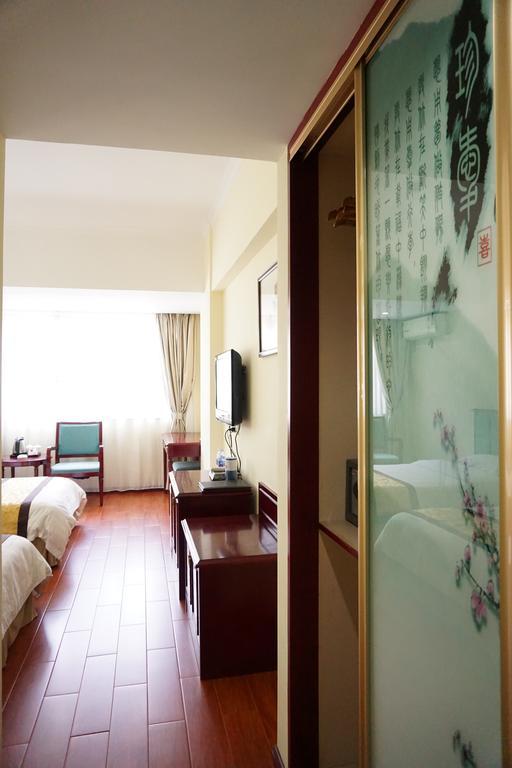 Guangdong Oversea Chinese Hotel Canton Camera foto
