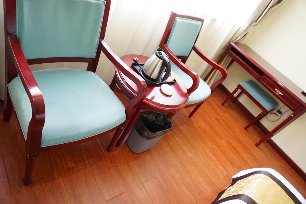 Guangdong Oversea Chinese Hotel Canton Camera foto