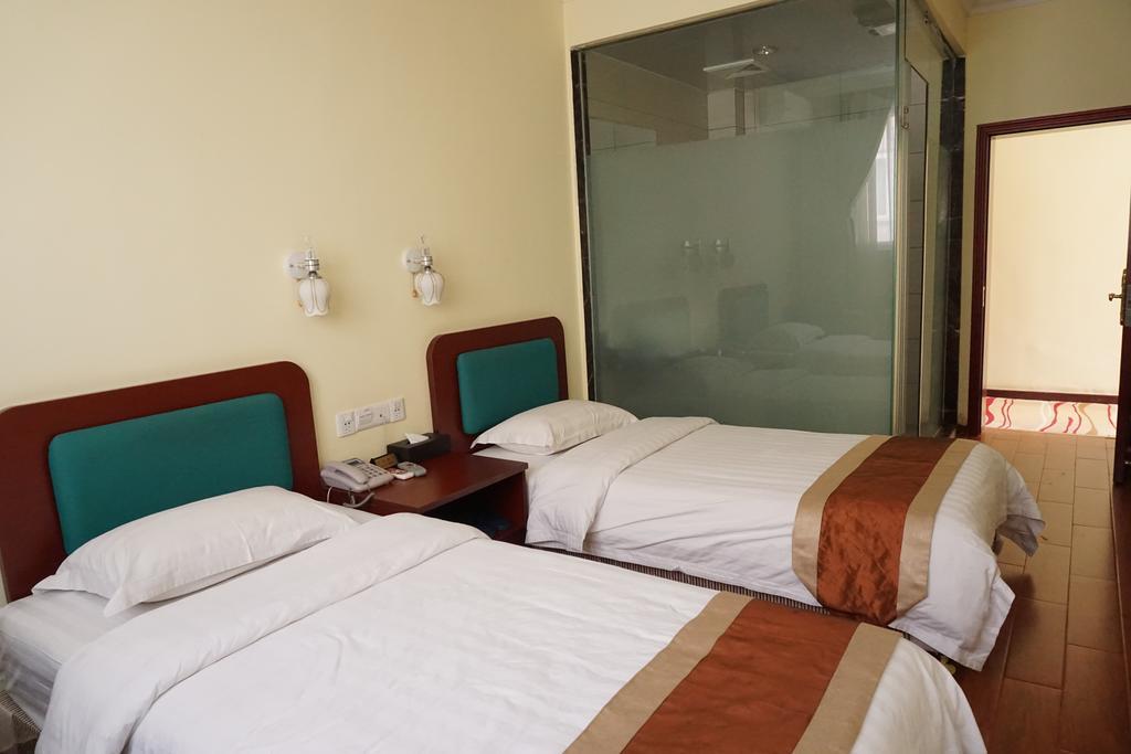 Guangdong Oversea Chinese Hotel Canton Camera foto