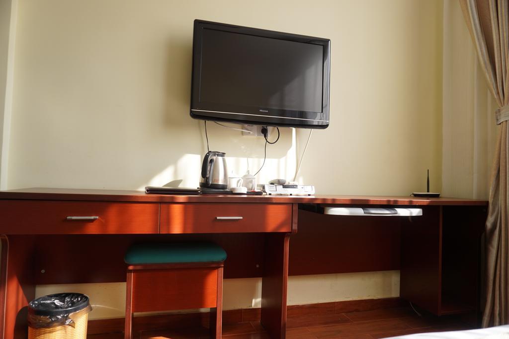 Guangdong Oversea Chinese Hotel Canton Esterno foto