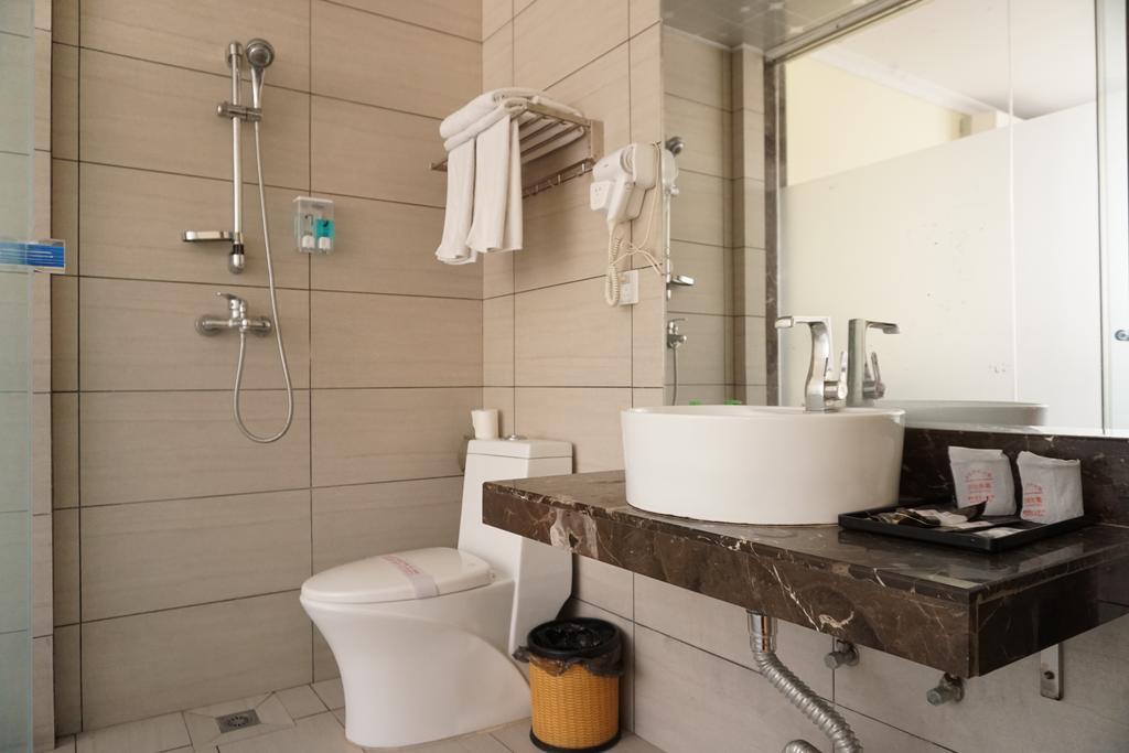 Guangdong Oversea Chinese Hotel Canton Camera foto