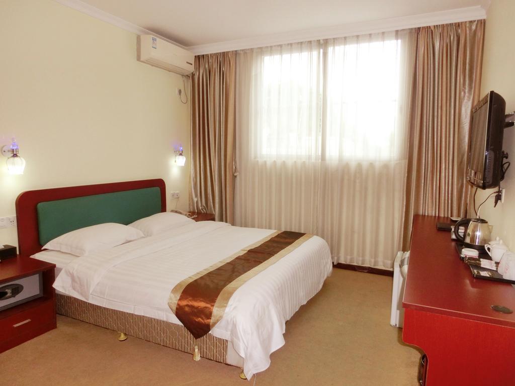 Guangdong Oversea Chinese Hotel Canton Esterno foto