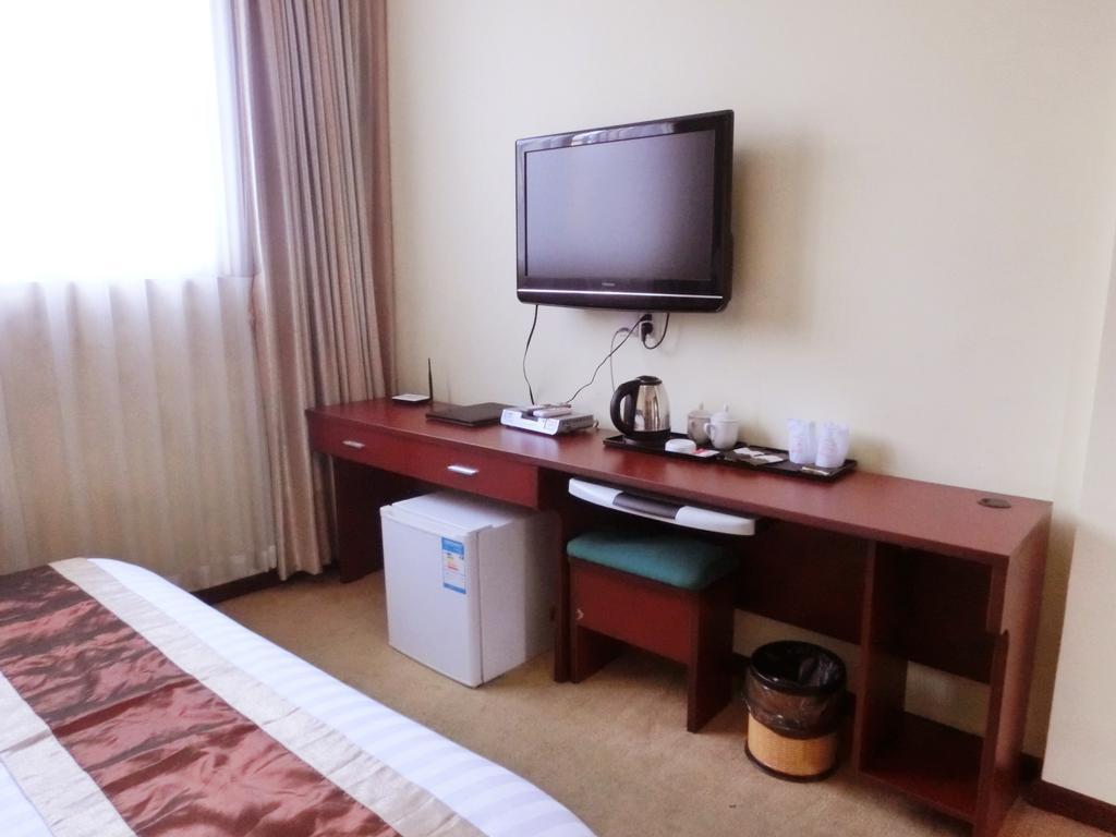 Guangdong Oversea Chinese Hotel Canton Esterno foto