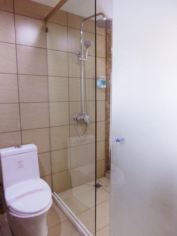 Guangdong Oversea Chinese Hotel Canton Esterno foto